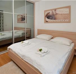 5 bedroom villa with heated infinity pool and sea views near Milna, Brac Island, sleeps 10